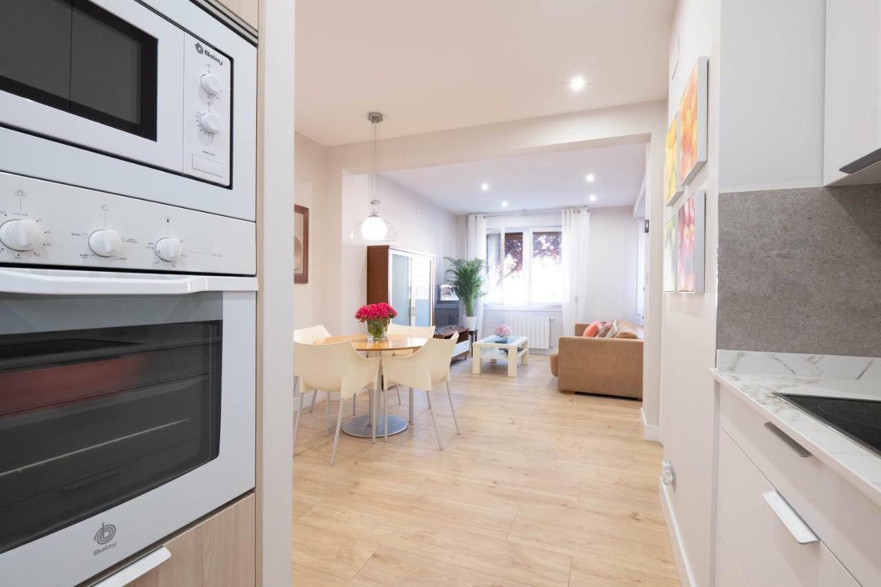 Apartamento Tiboli Con Parking Gratuito Bilbao Eksteriør bilde